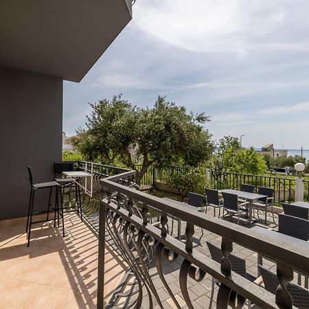 Mediterano Apartments Подстрана Экстерьер фото