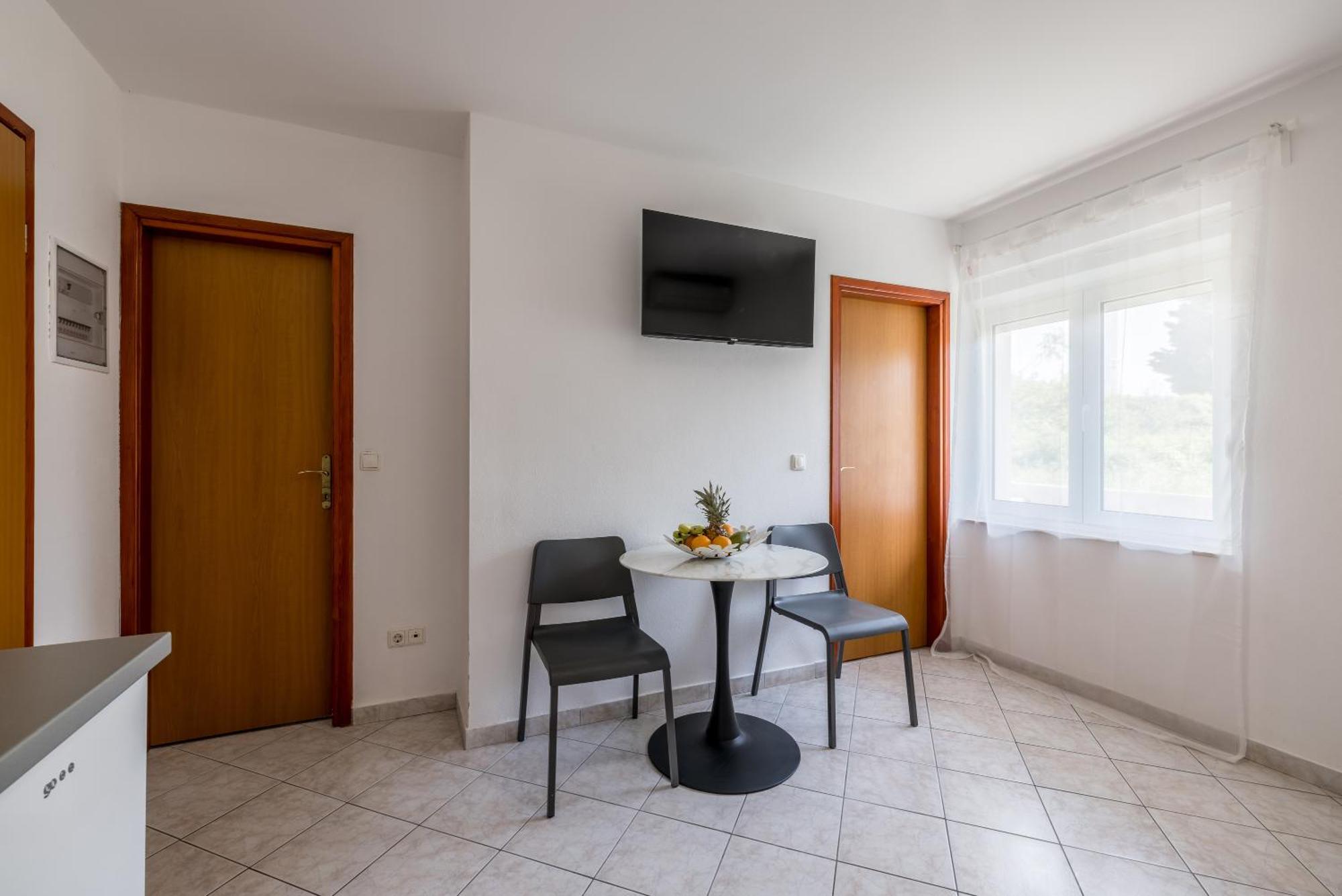 Mediterano Apartments Подстрана Экстерьер фото