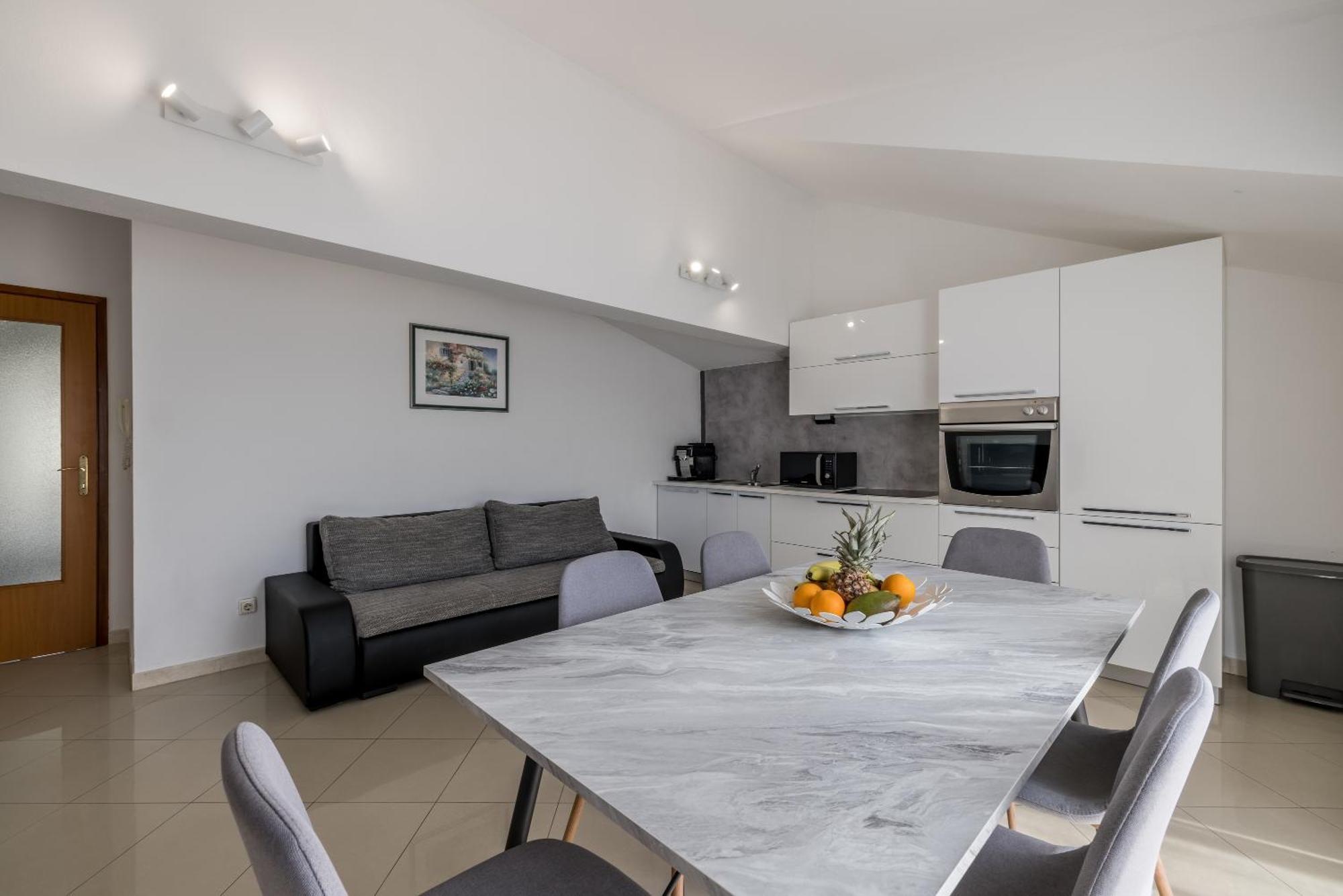 Mediterano Apartments Подстрана Экстерьер фото
