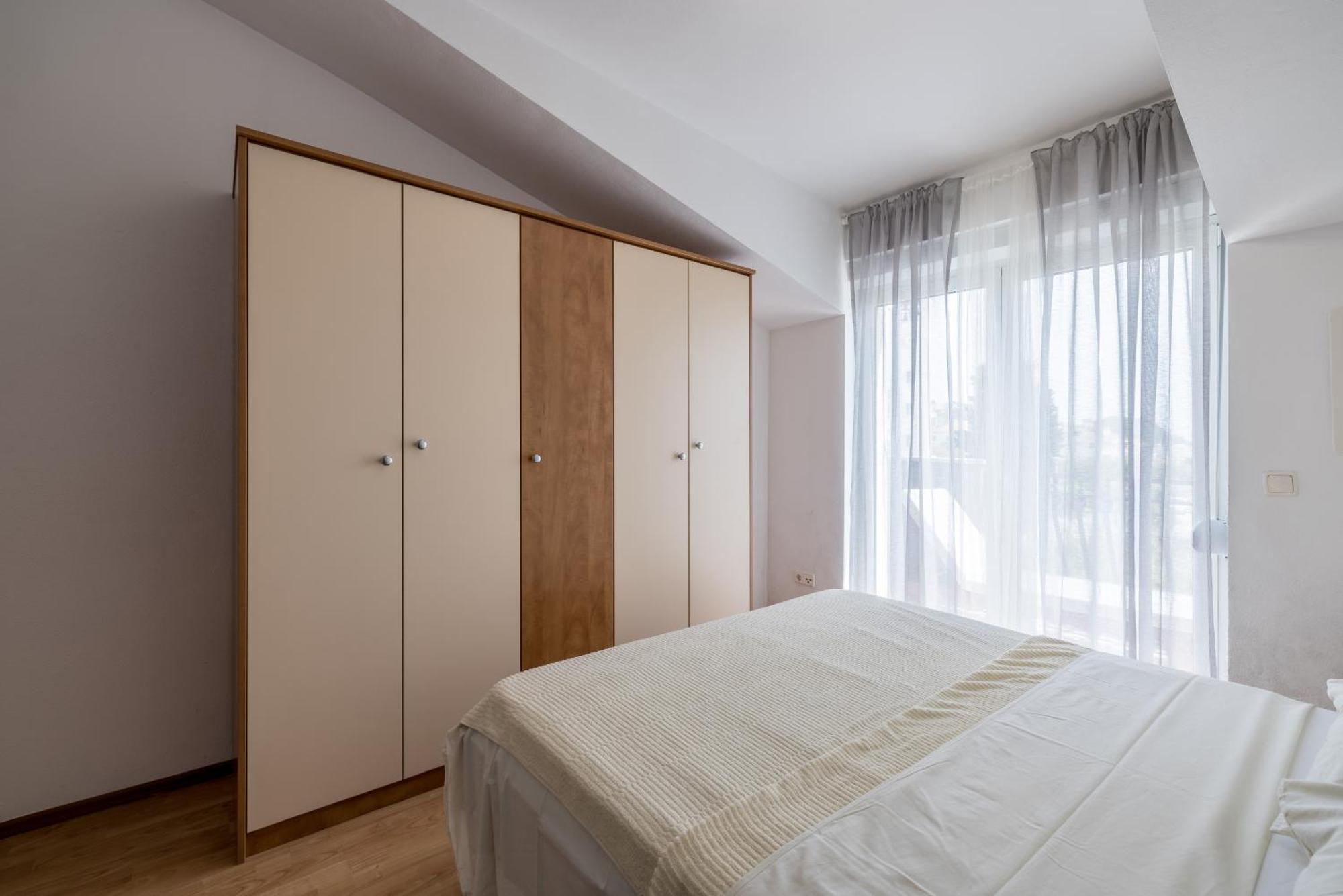 Mediterano Apartments Подстрана Экстерьер фото