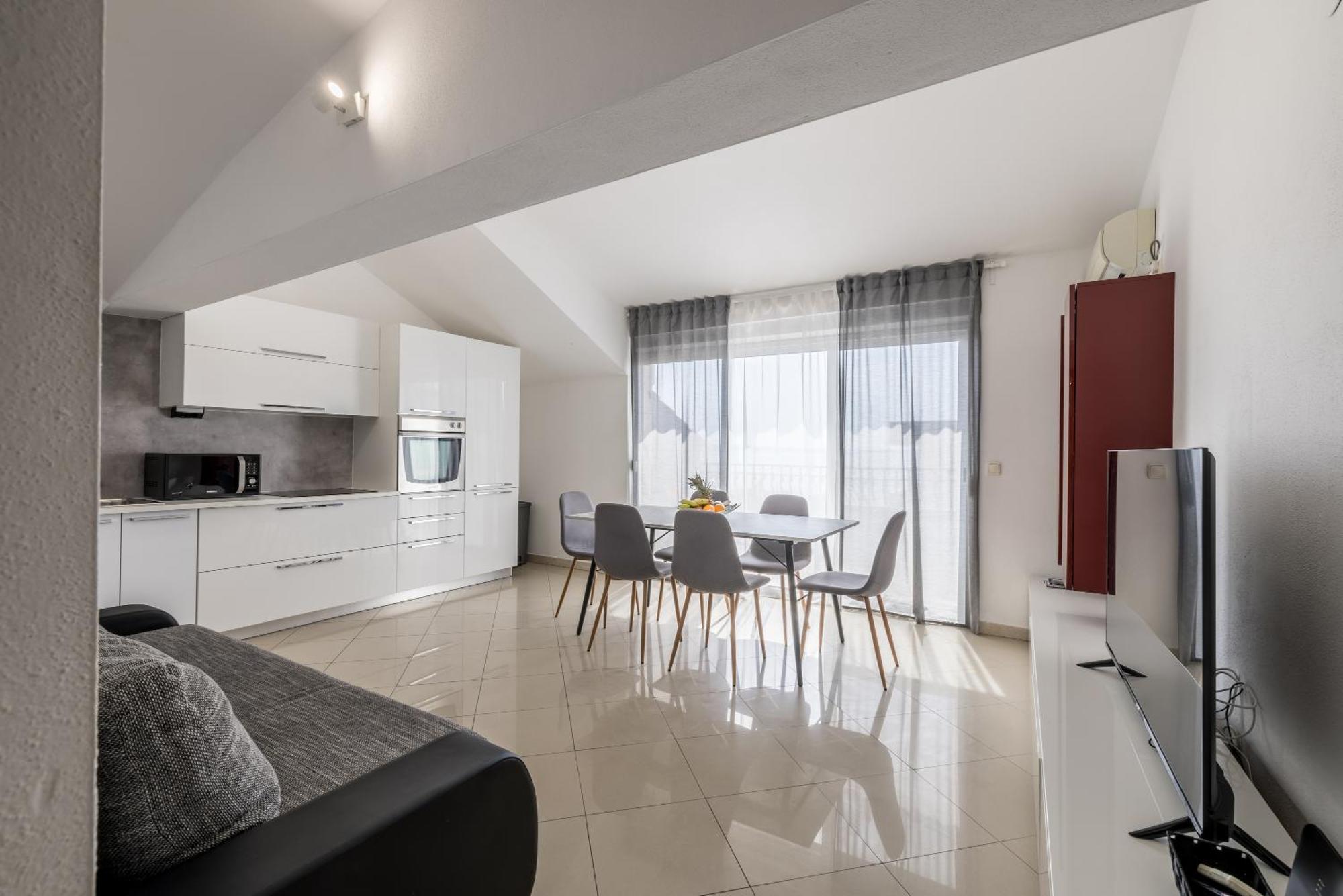 Mediterano Apartments Подстрана Экстерьер фото