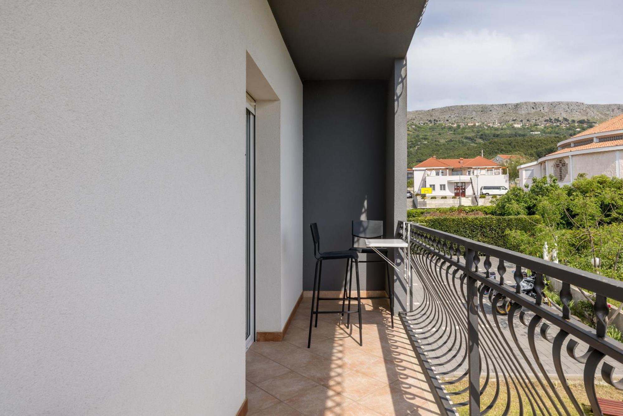 Mediterano Apartments Подстрана Экстерьер фото