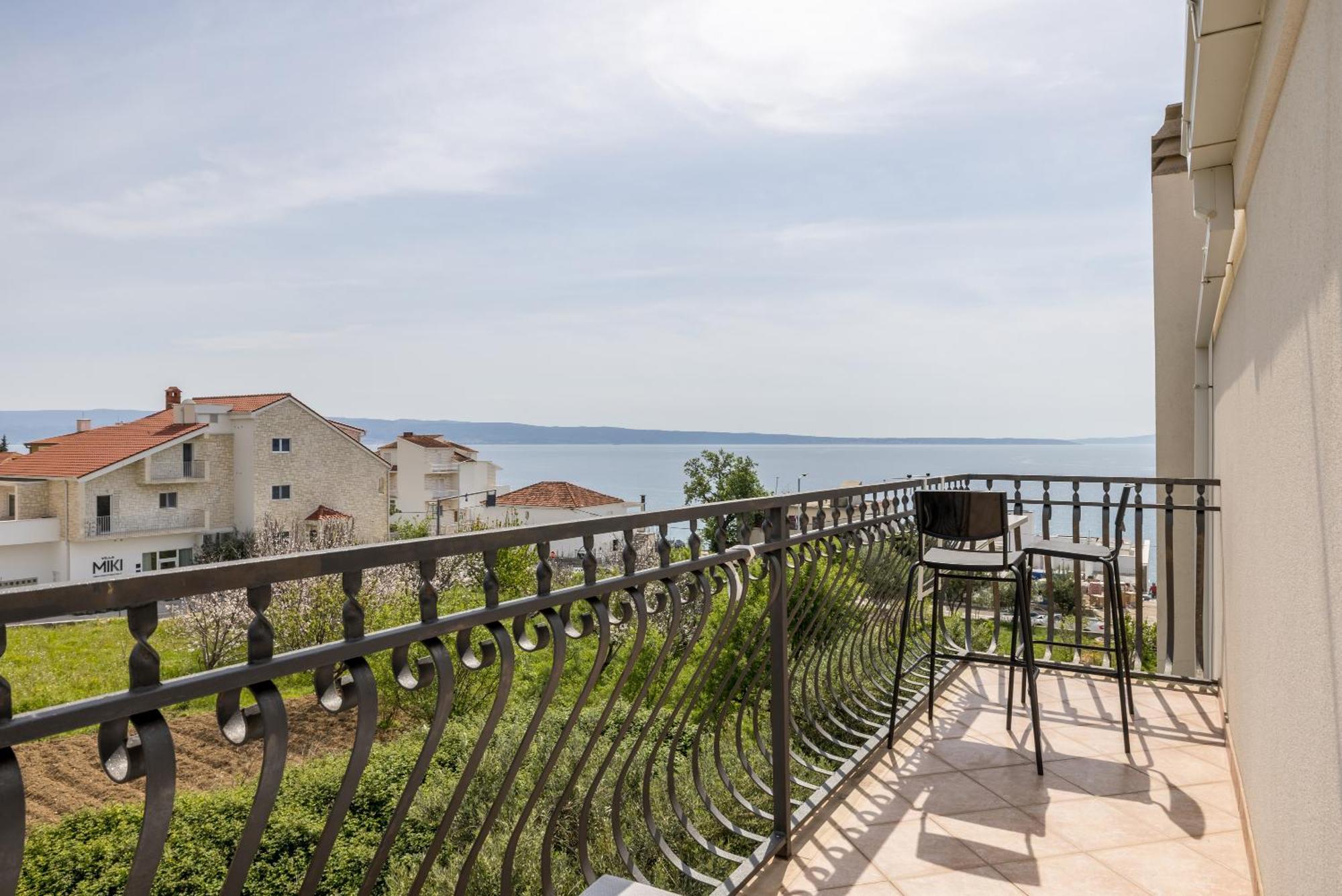 Mediterano Apartments Подстрана Экстерьер фото