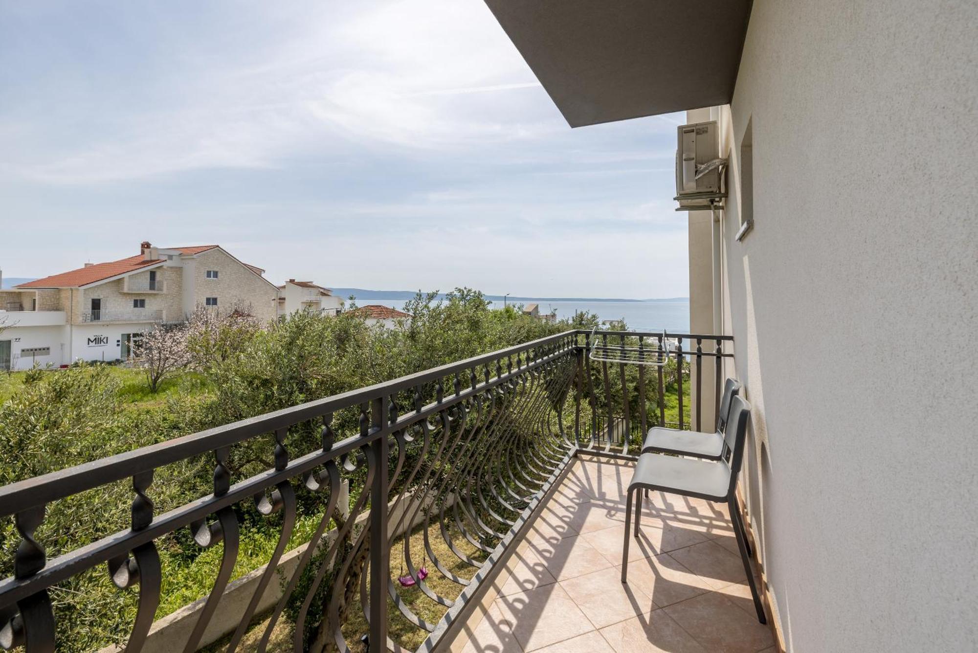 Mediterano Apartments Подстрана Экстерьер фото